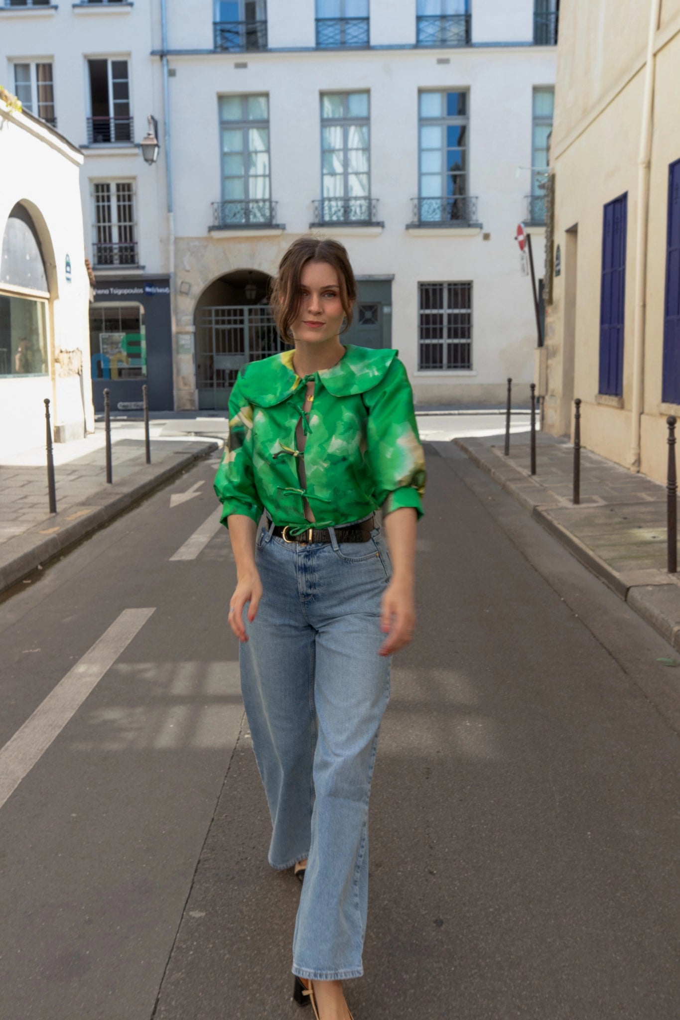 La Blouse à fleurs