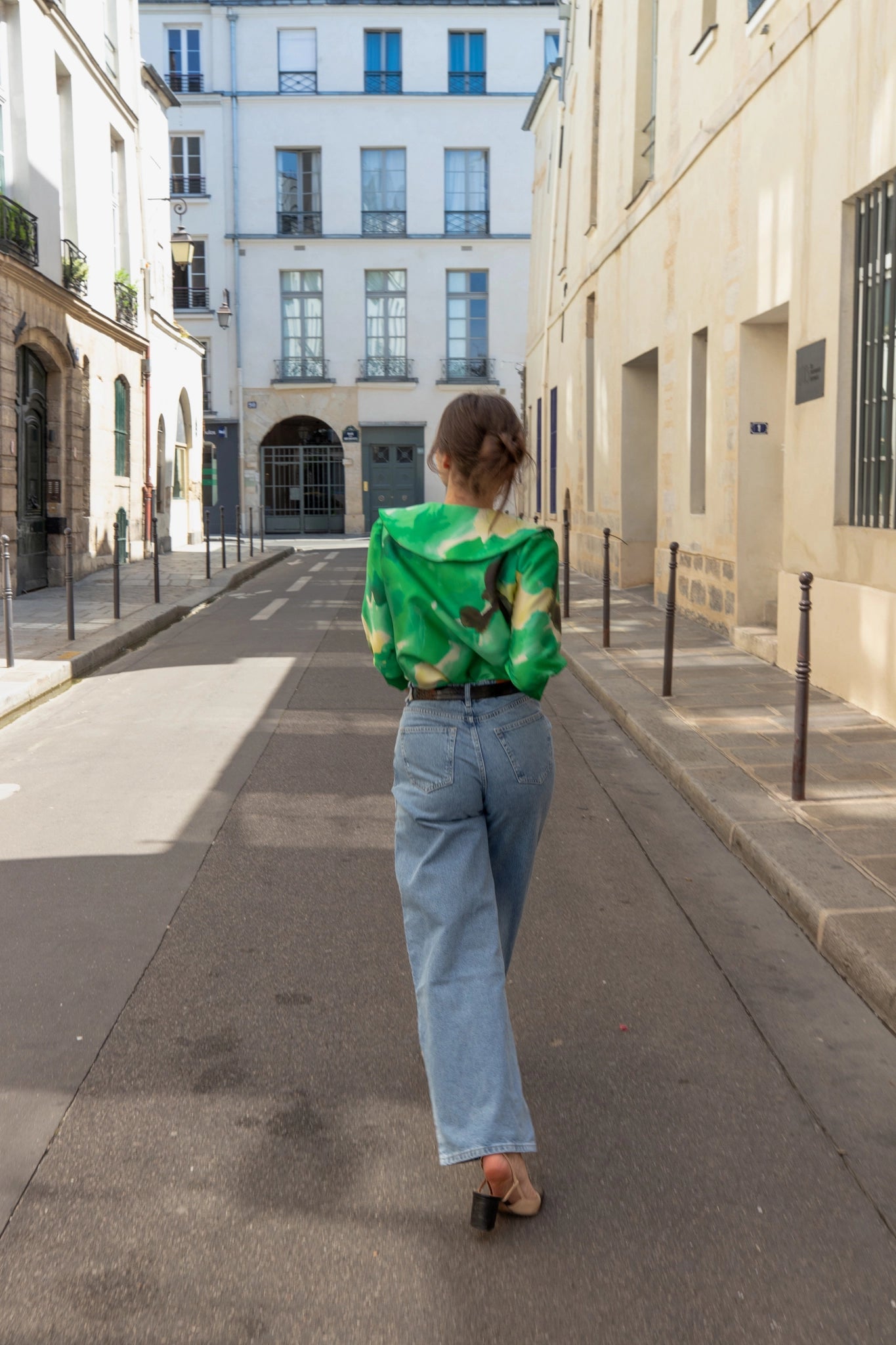 La Blouse à fleurs